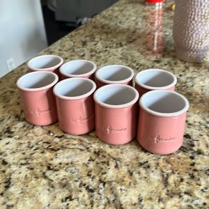 Six la fermiere pots with shiny pink glaze